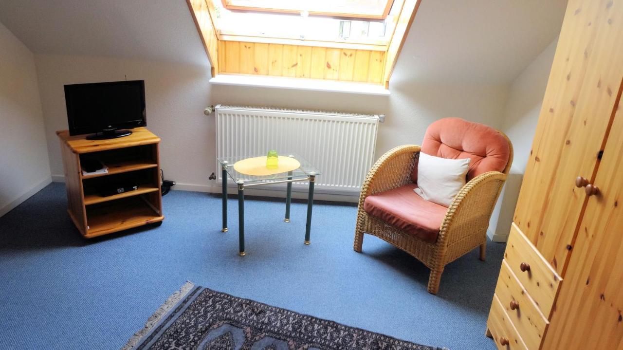 Gemuetliche Privatzimmer In Messenaehe Hannover Exterior photo